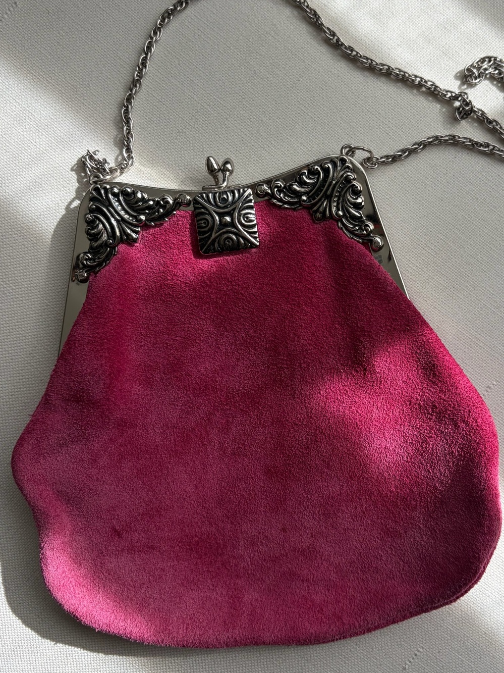 Vintage Victorian Style Magenta Fuchsia Suede Evening Bag Kiss Lock Chain Strap